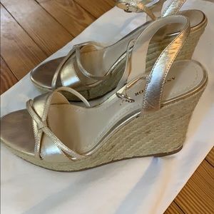 Ann Taylor champagne, wedge - size 7 m